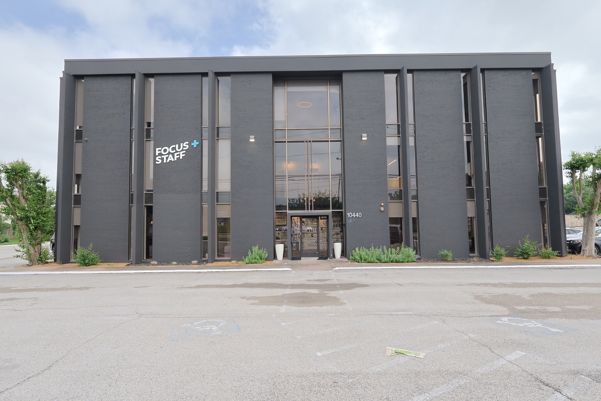 10440 E Northwest Hwy, Dallas, TX for Rent