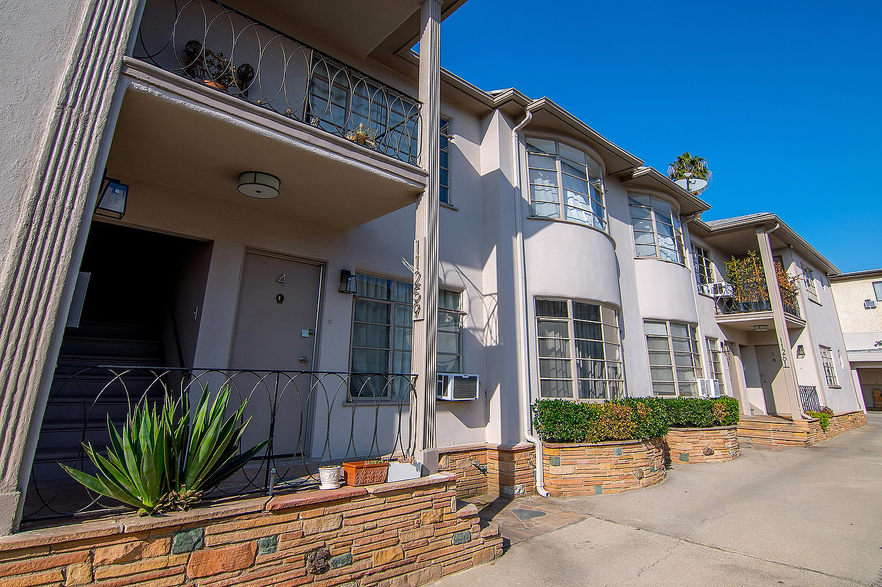 11259 Otsego St, North Hollywood, CA for Sale