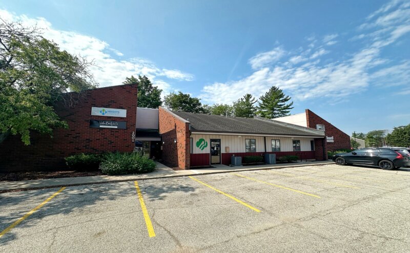 2001-2003 Round Barn Rd, Champaign, IL for Rent