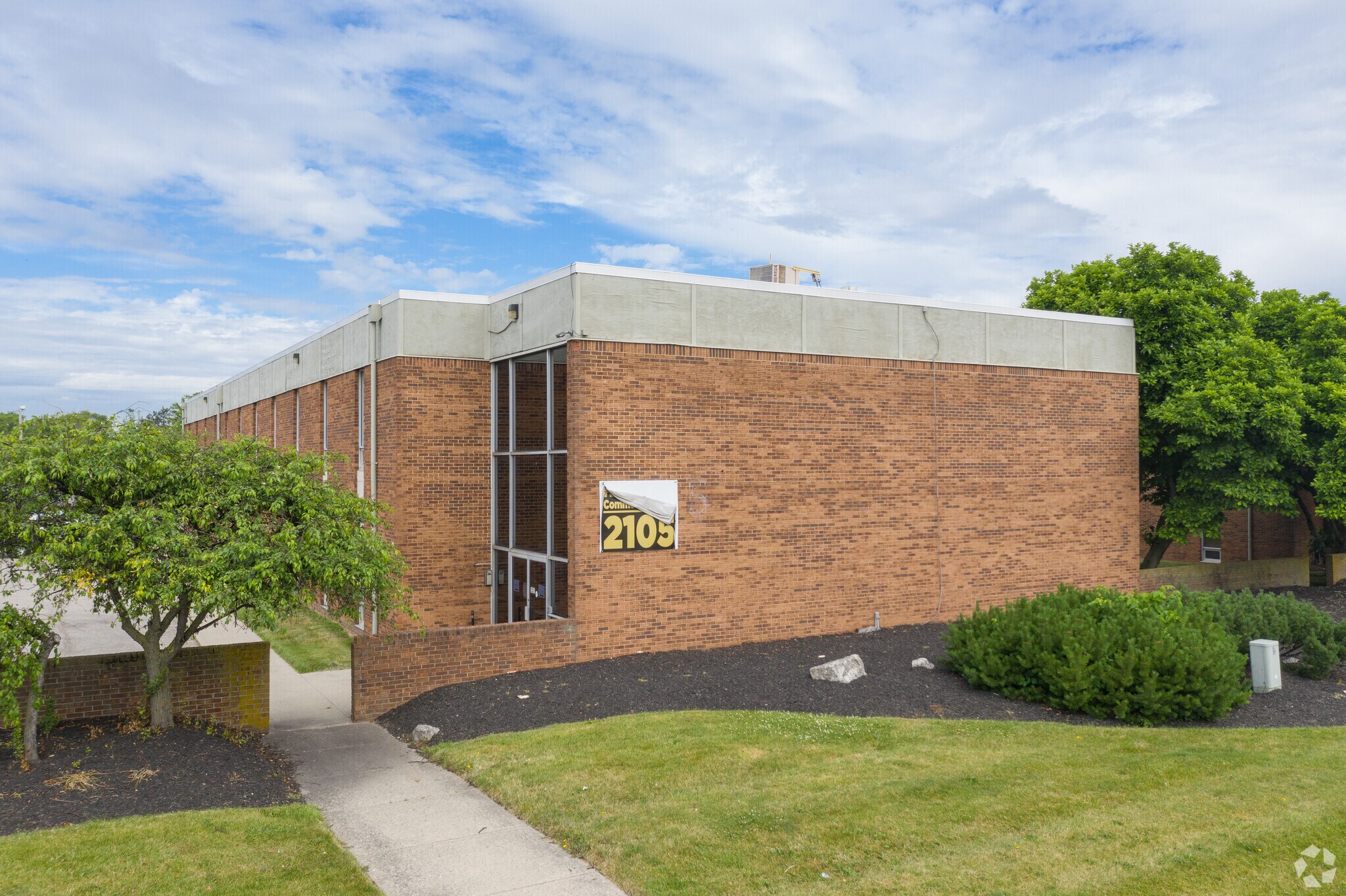 2101 S Hamilton Rd, Columbus, OH for Rent