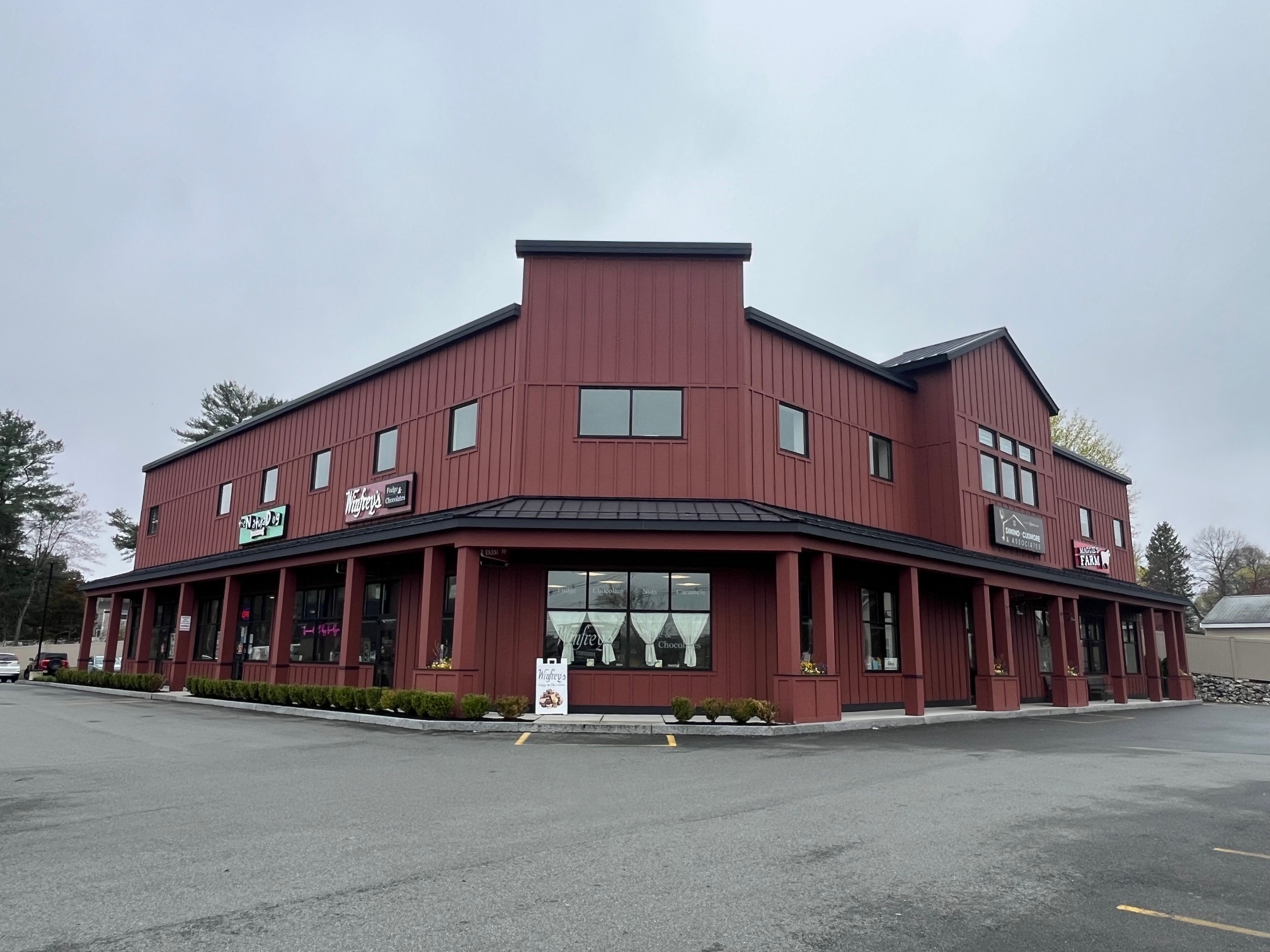 189-191 S Main St, Middleton, MA for Rent