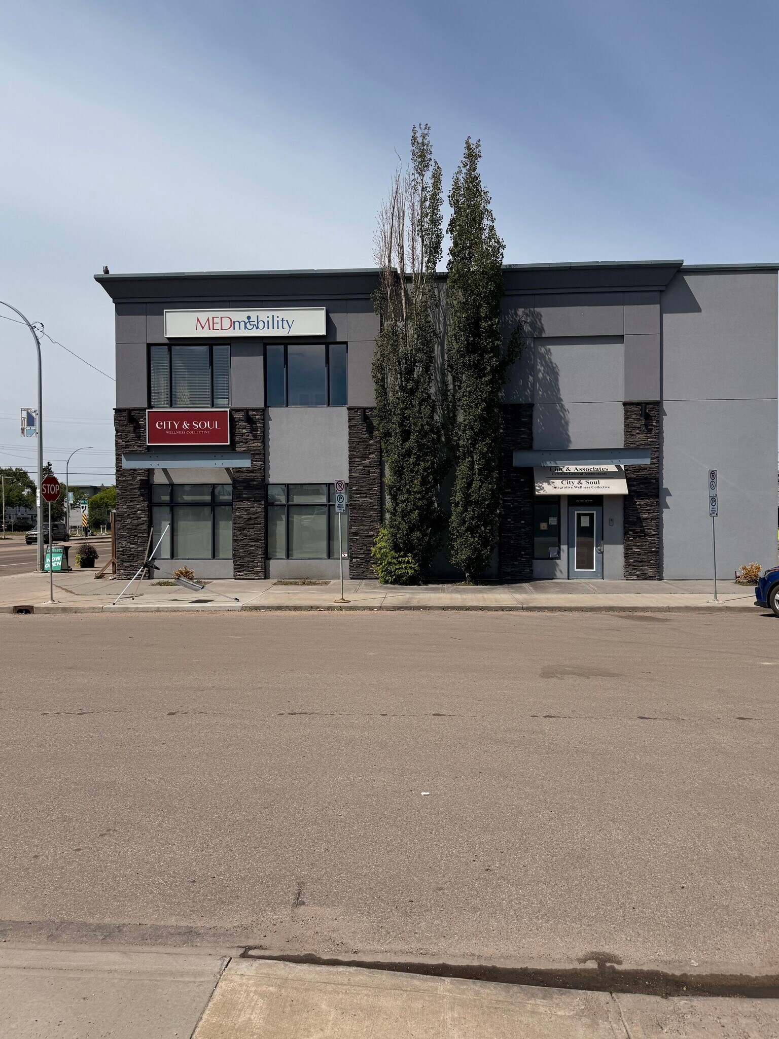 11806 126 St NW, Edmonton, AB for Rent