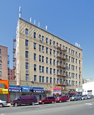 Bronx, NY Retail - 400 E 199th St