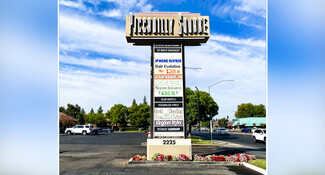 Fresno, CA Retail - 2221-2261 W Shaw Ave