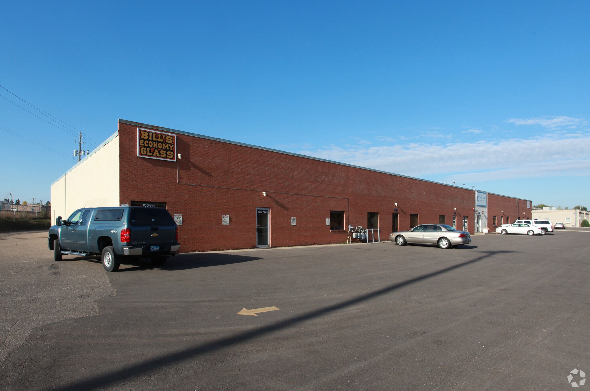 5221 Lakeland Ave N, Crystal, MN for Sale