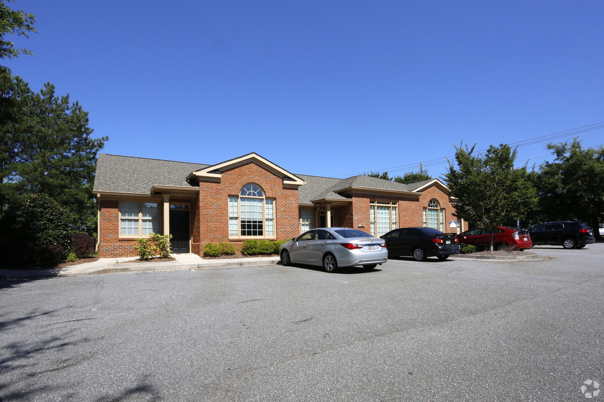 1621 N Roberts Rd, Kennesaw, GA for Rent