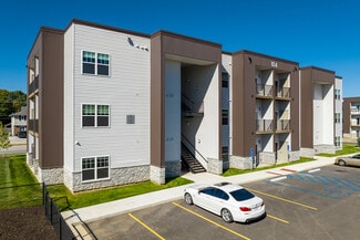 Nixa, MO Apartments - 106 E Greenbriar Dr