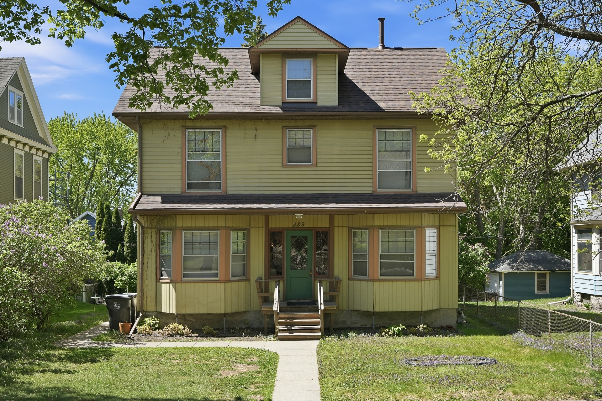 389 Maple St, Saint Paul, MN for Sale