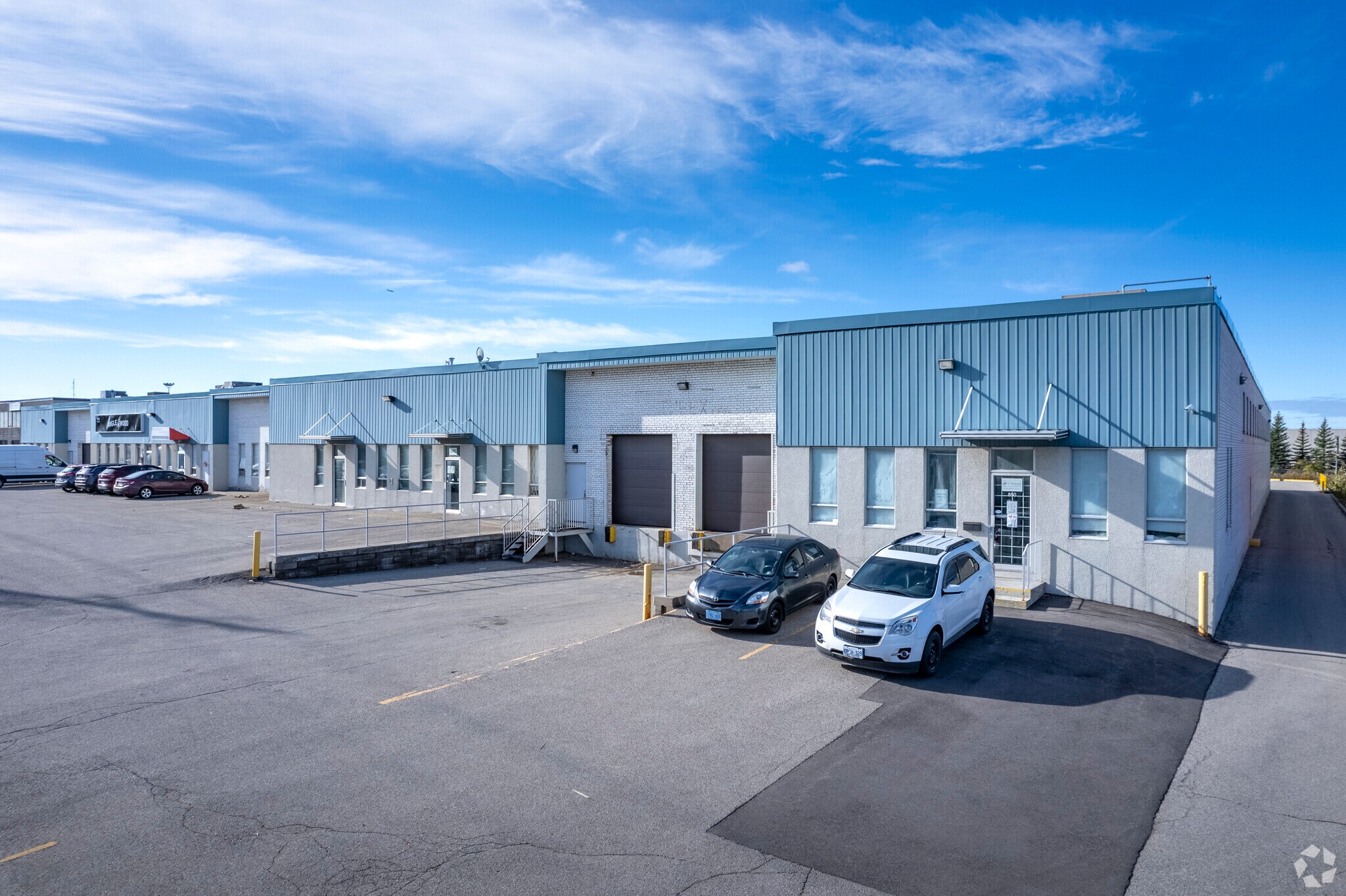 800-850 Flint Rd, Toronto, ON for Rent