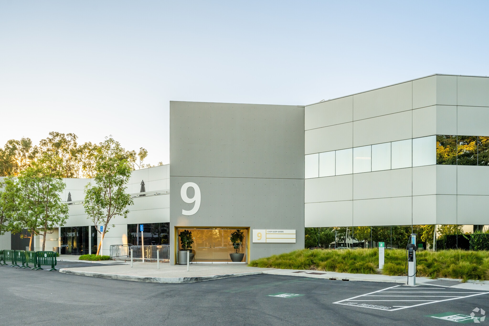 9 Executive Cir, Irvine, CA for Rent