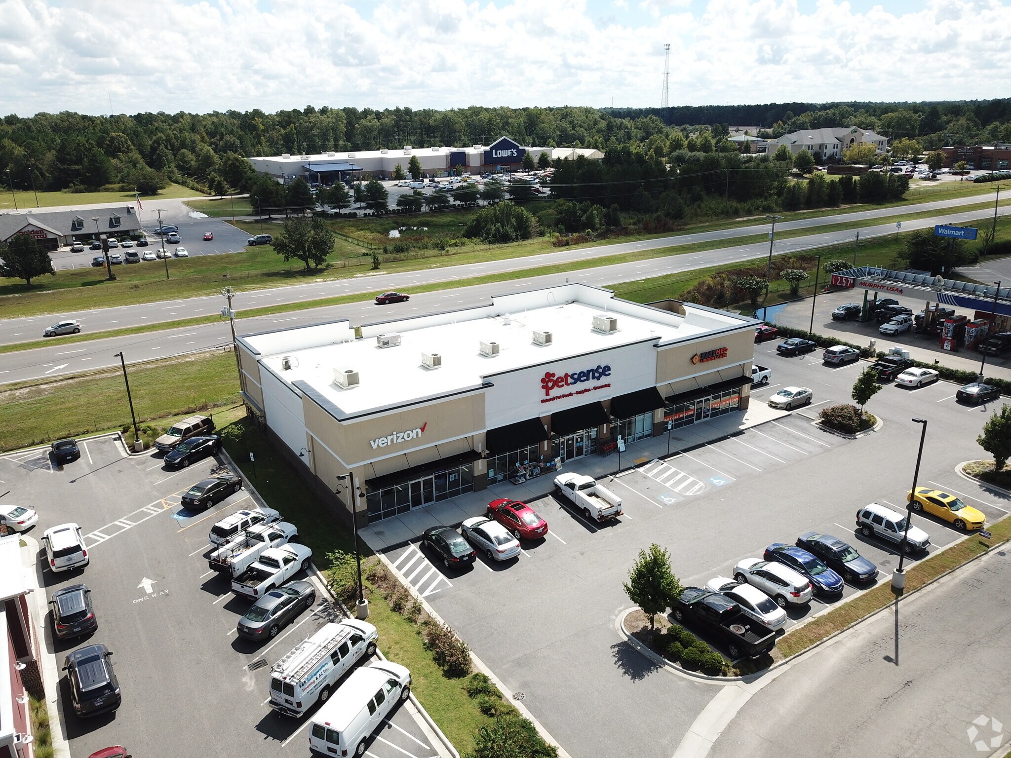 907 US Highway 401 S, Laurinburg, NC for Rent