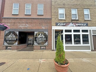 Fort Atkinson, WI Storefront Retail/Residential - 219 S Main St