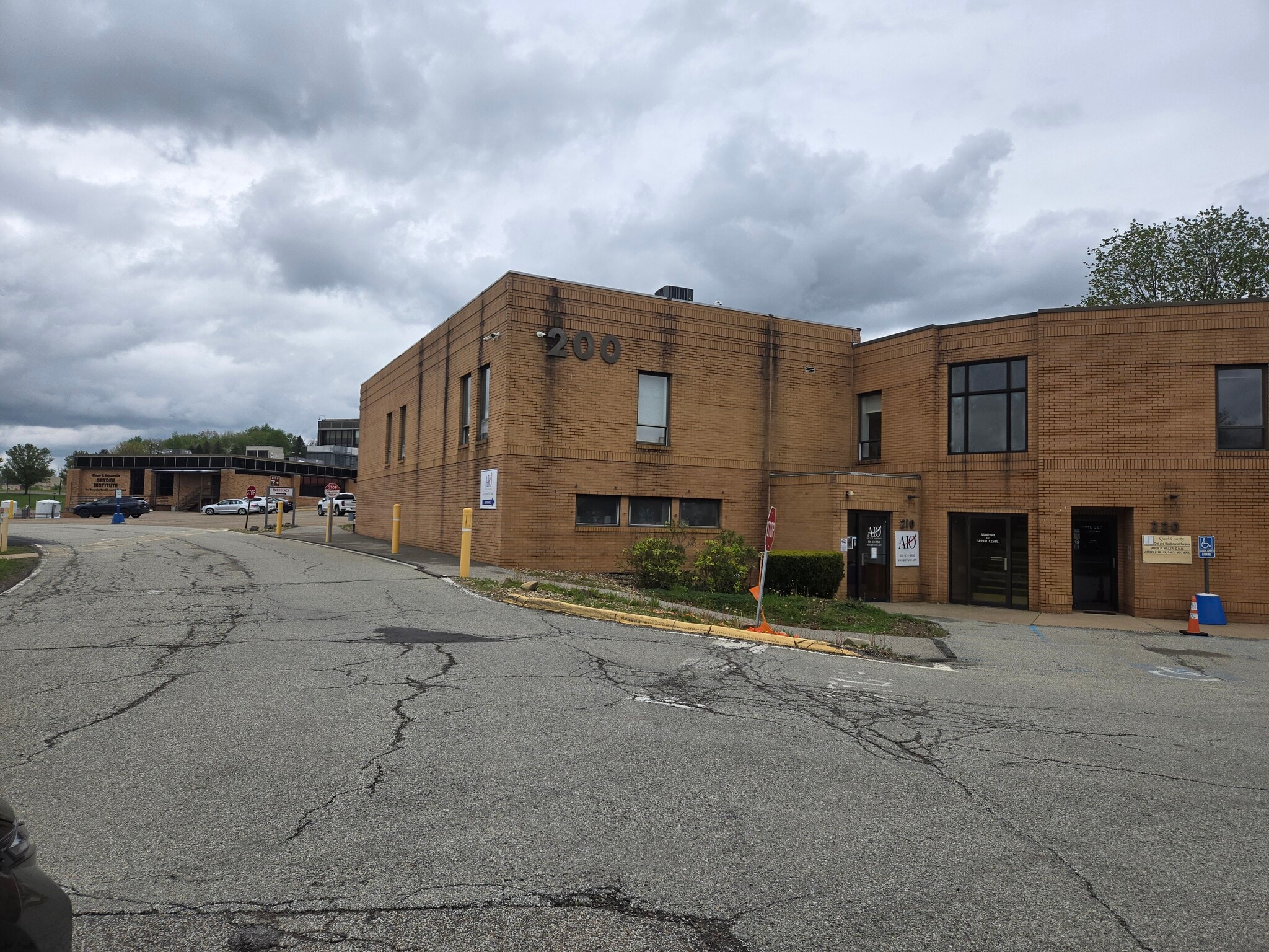 200 Medical Arts Bldg, Kittanning, PA for Sale