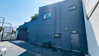 London, LND Industrial - 16 Andre St