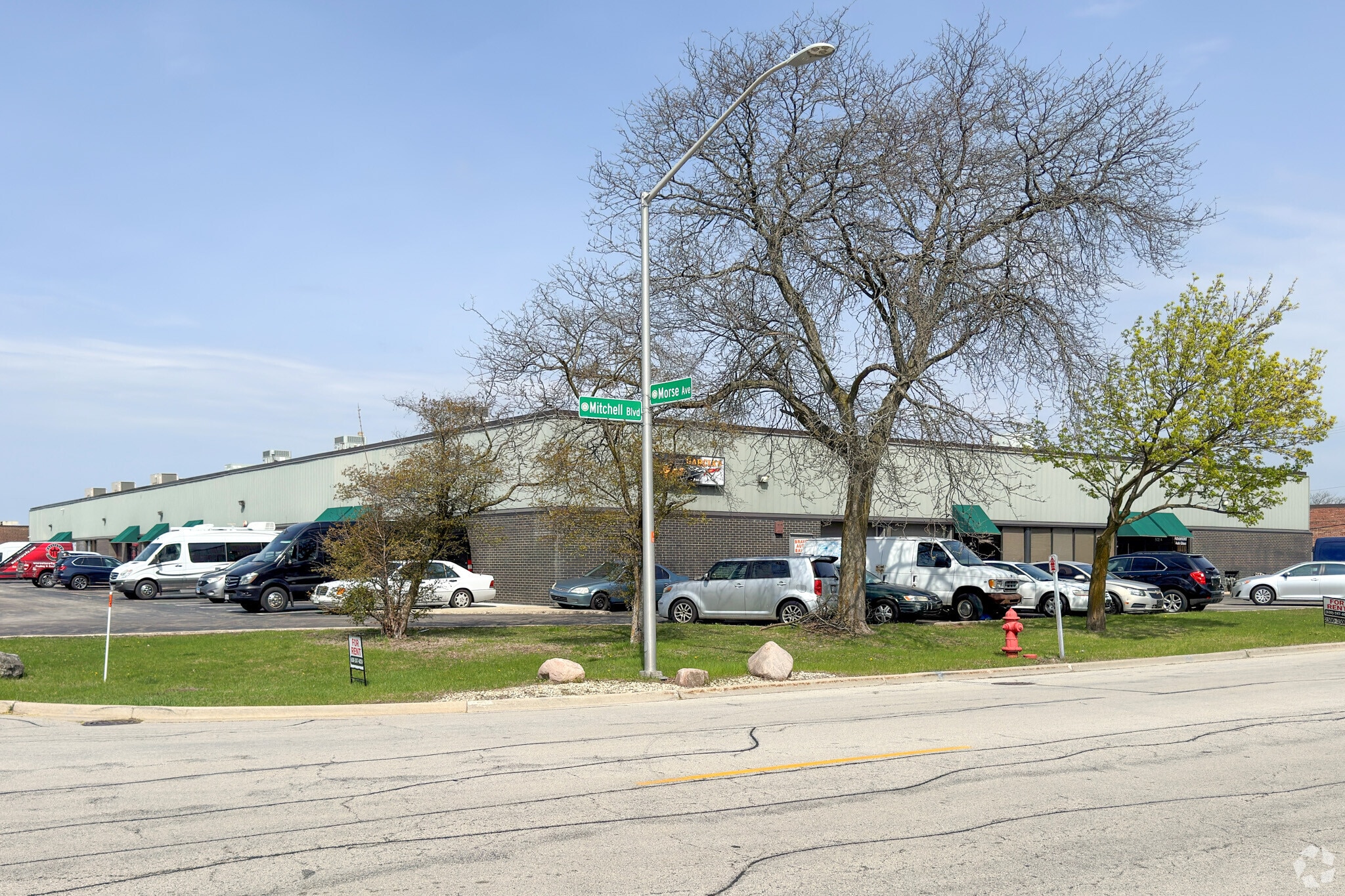 502 Morse Ave, Schaumburg, IL for Rent