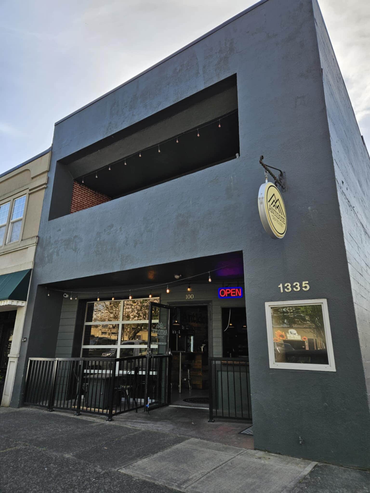 1335 14th Ave, Longview, WA for Sale