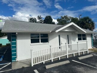 Crystal River, FL Medical - 708 NE 6th St