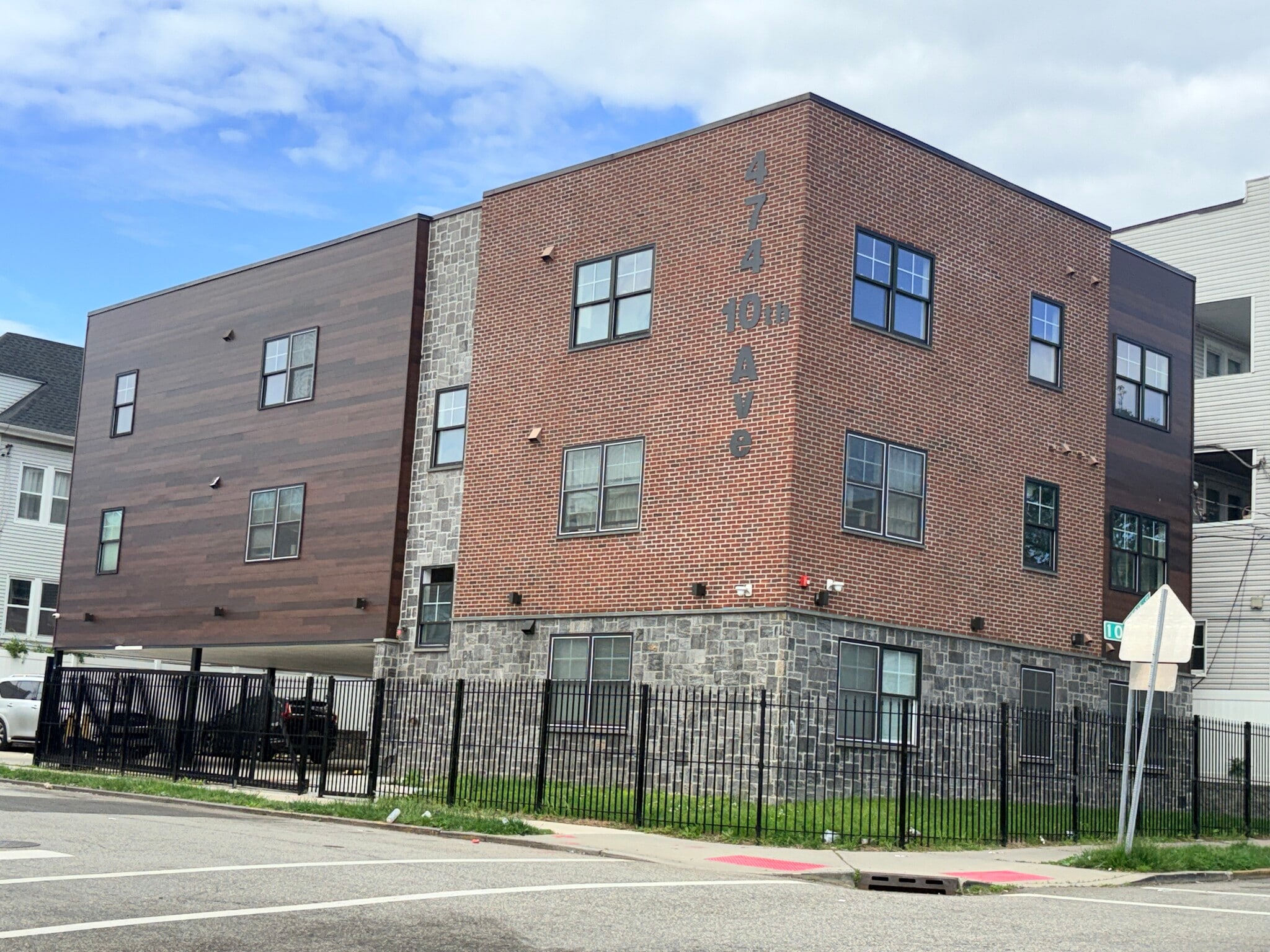 474 10th Ave, Paterson, NJ for Sale