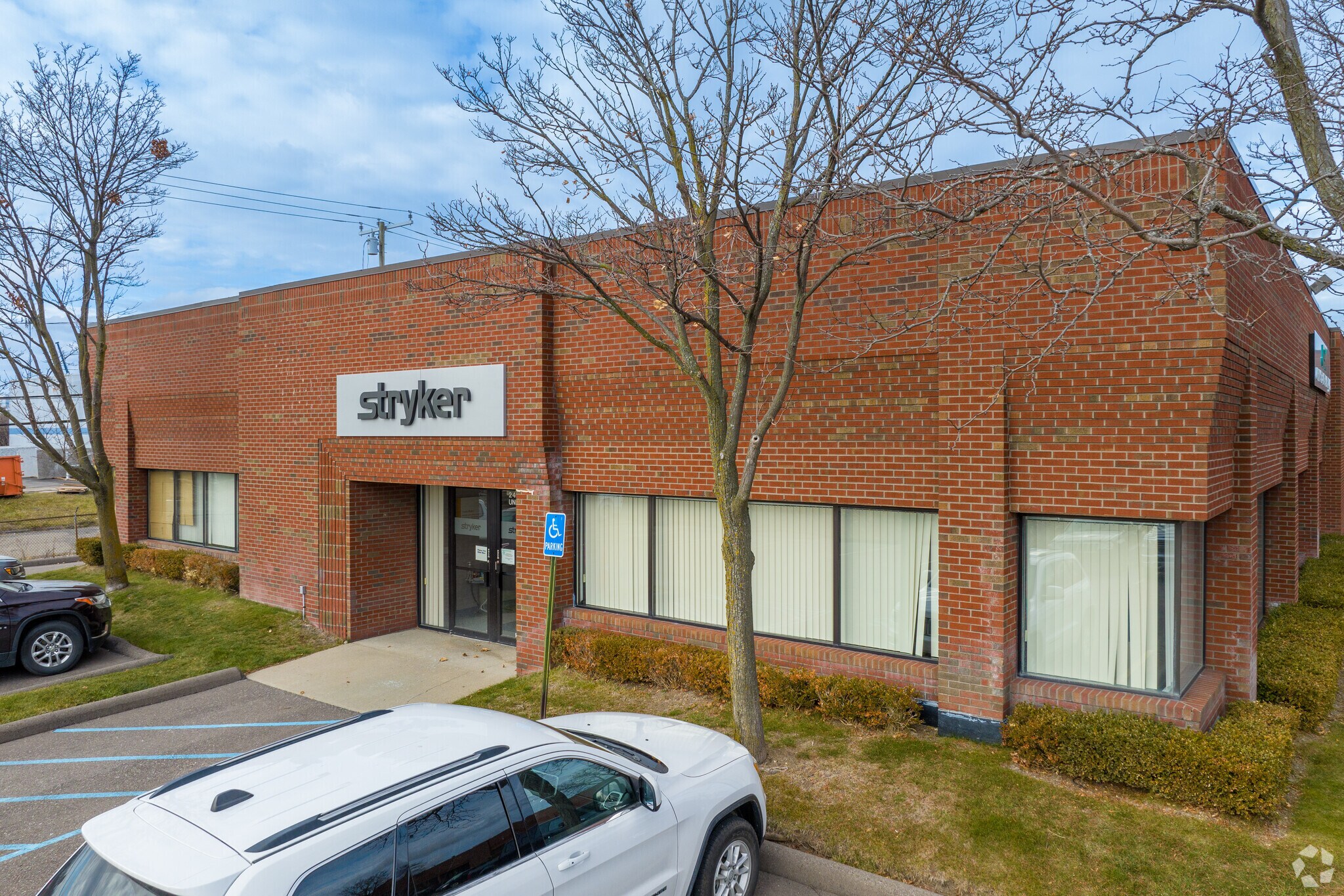 24387-24399 Halsted Rd, Farmington Hills, MI for Rent