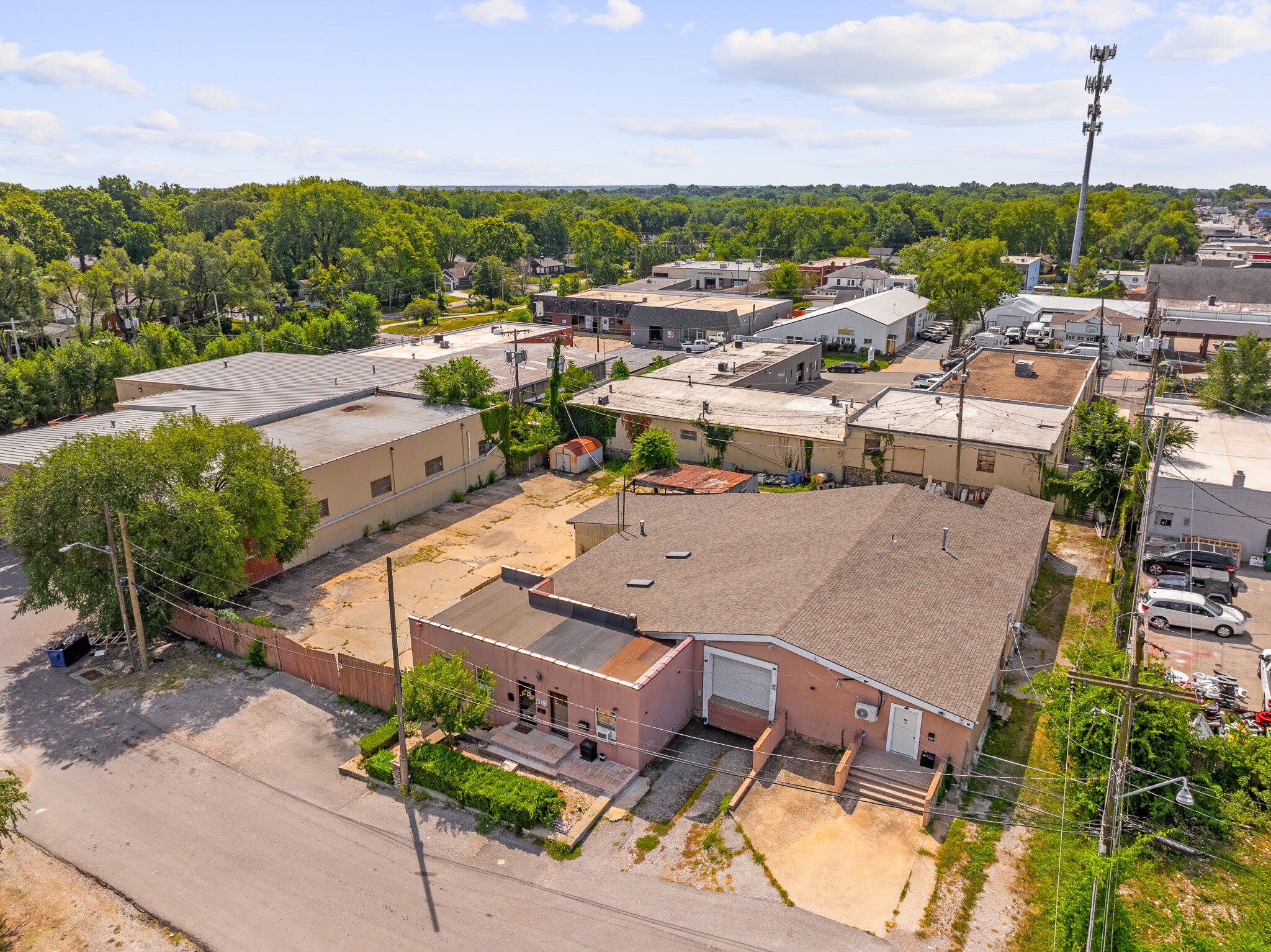 319 W 79th Ter, Kansas City, MO for Rent