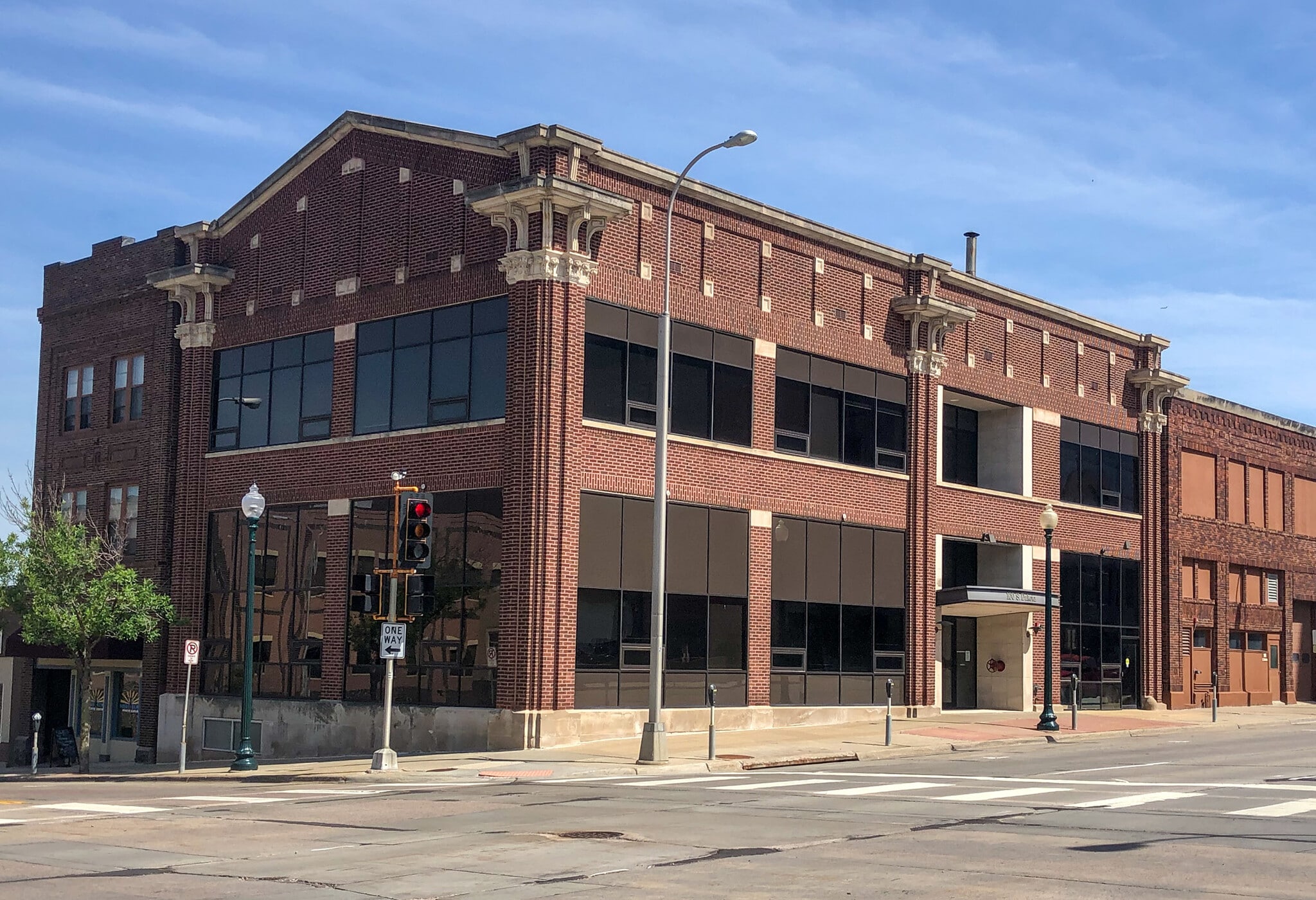 100 S Dakota Ave, Sioux Falls, SD for Rent