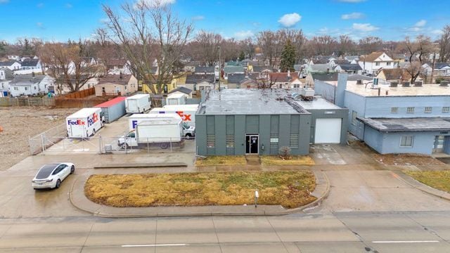 13920 E 9 Mile Rd, Warren, MI for Rent