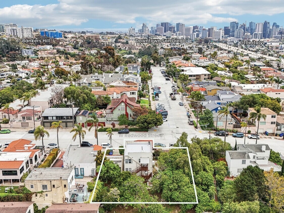 1040 W Redwood St, San Diego, CA for Sale