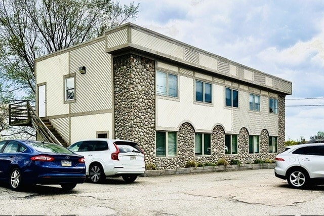 5949 Steubenville Pike, McKees Rocks, PA for Rent