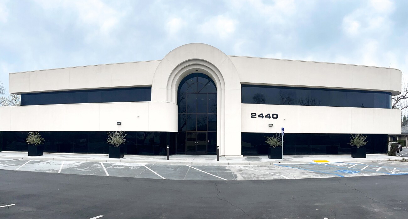 2440 W Shaw Ave, Fresno, CA for Rent