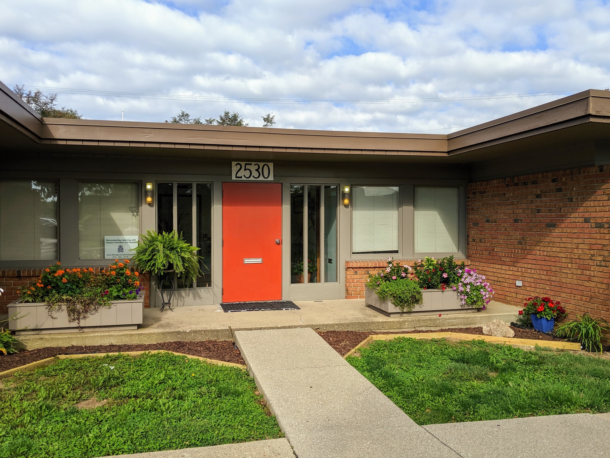 2530 Sandcrest Blvd, Columbus, IN for Rent