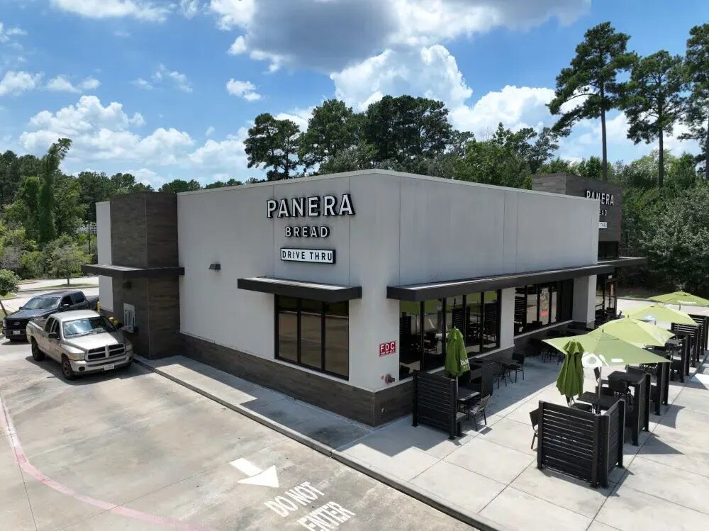 15607 Highway 105 W, Montgomery, TX for Rent