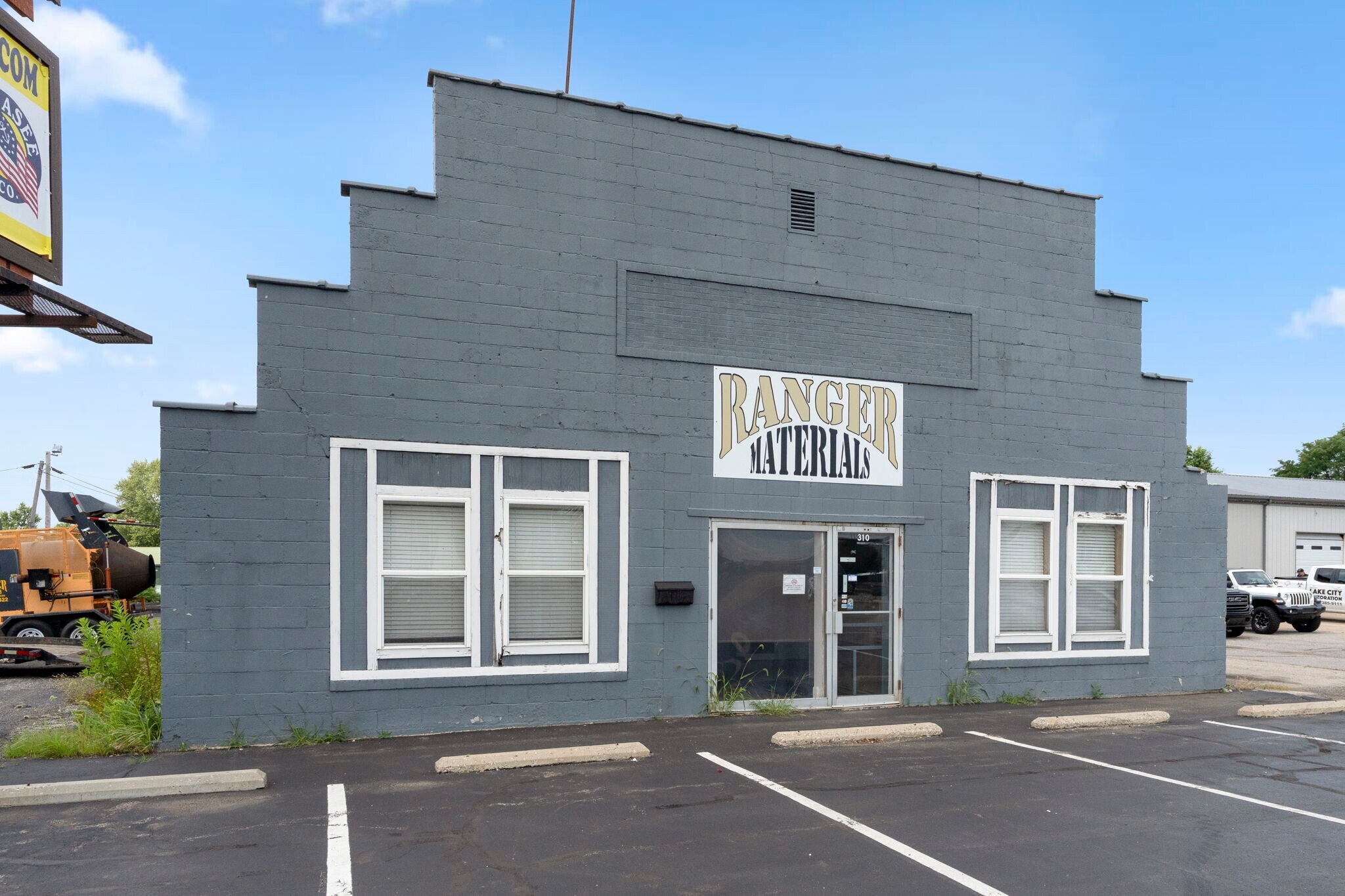 310 Argonne Rd, Warsaw, IN for Sale
