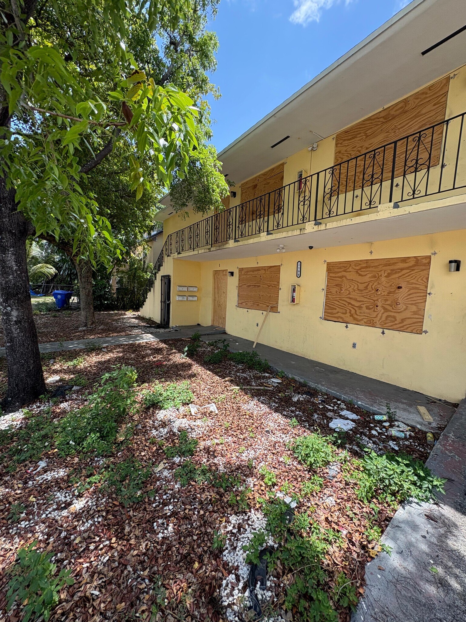 1198 NW 61st St, Miami, FL for Sale