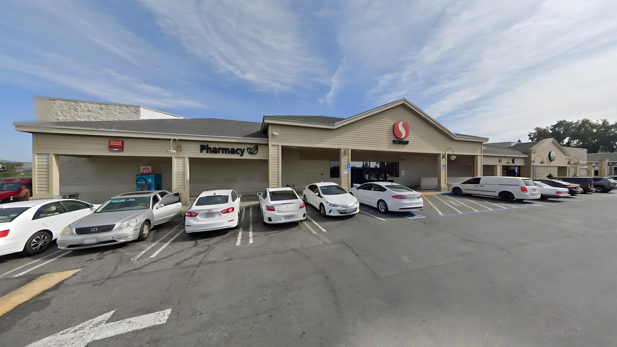 100-170 Robles Dr, Vallejo, CA for Rent