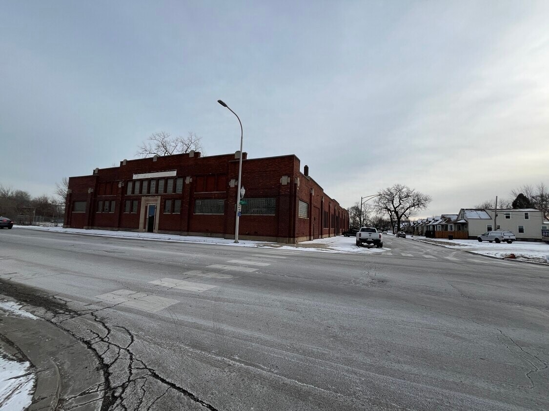 1423 W 59th St, Chicago, IL for Rent