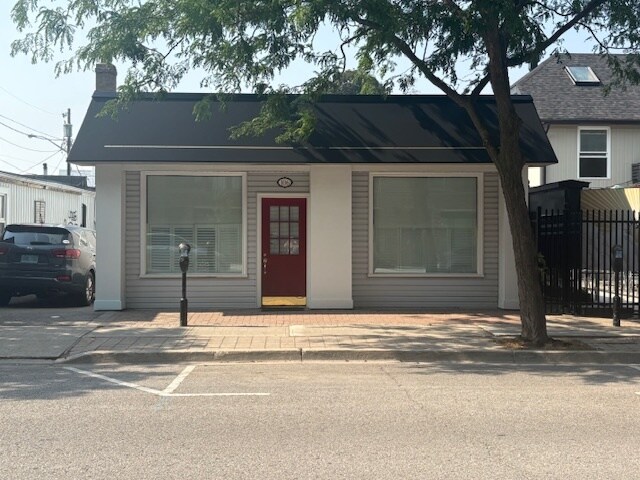 106 Colborne St E, Whitby, ON for Rent