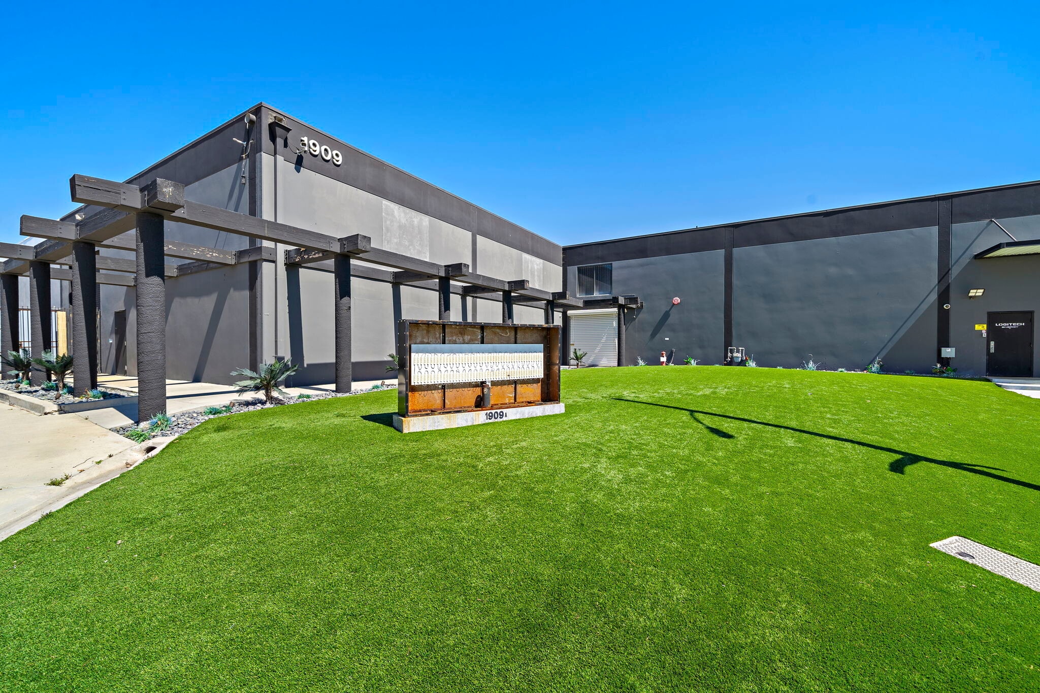 1909 S Susan St, Santa Ana, CA for Sale