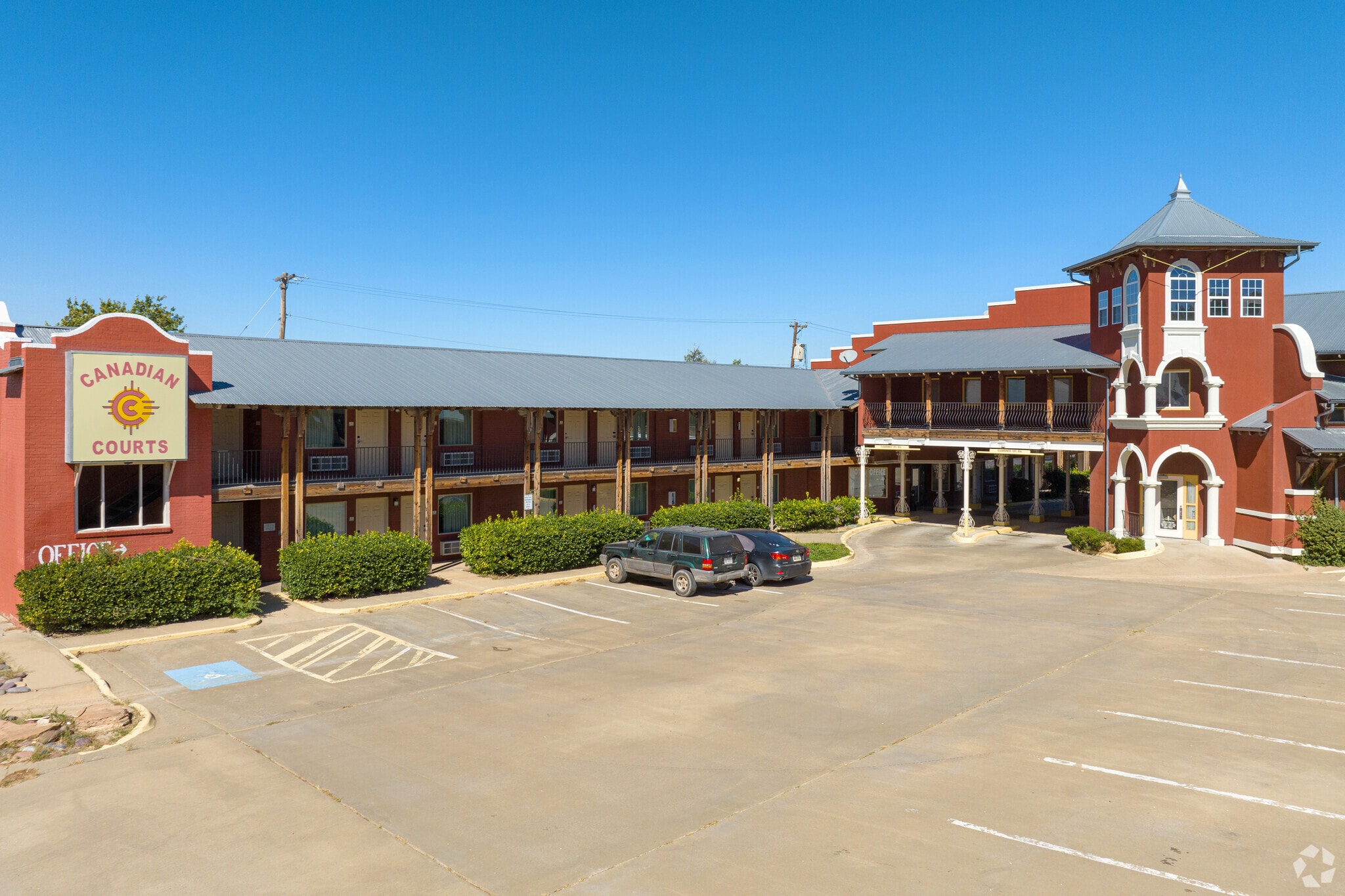 220 N 2nd St Canadian, TX 79014 Hospitality Property for Lease on