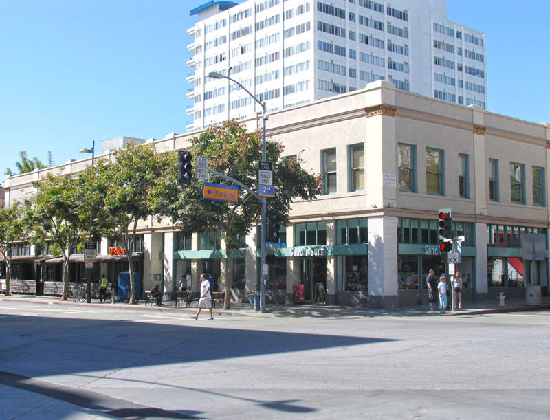 119-131 Broadway, Santa Monica, CA for Rent