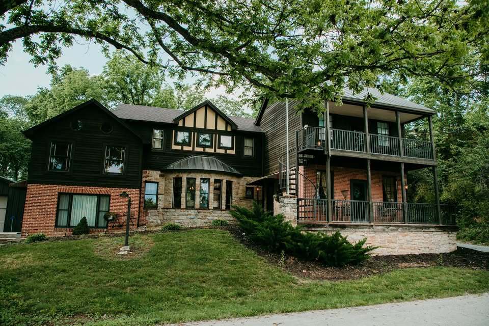 5549 Main St, Augusta, MO for Sale