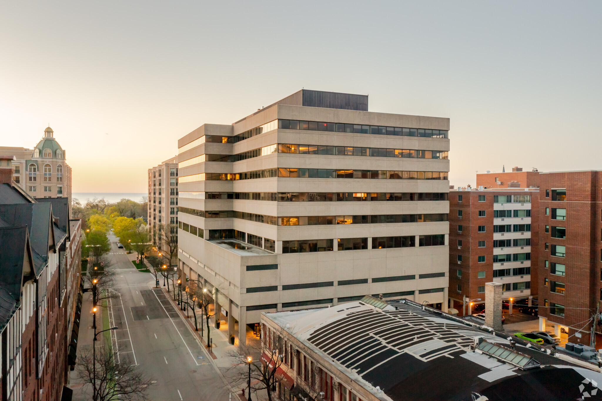 500 Davis St, Evanston, IL for Rent