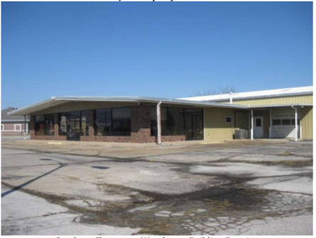 2240 S Main St, Carthage, MO for Sale