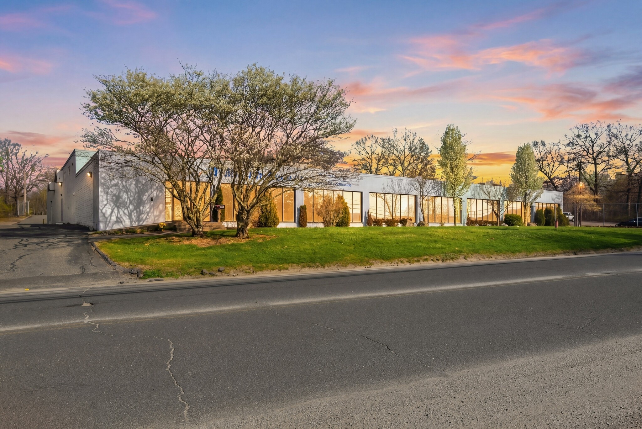 266 Brookside Rd, Waterbury, CT for Sale