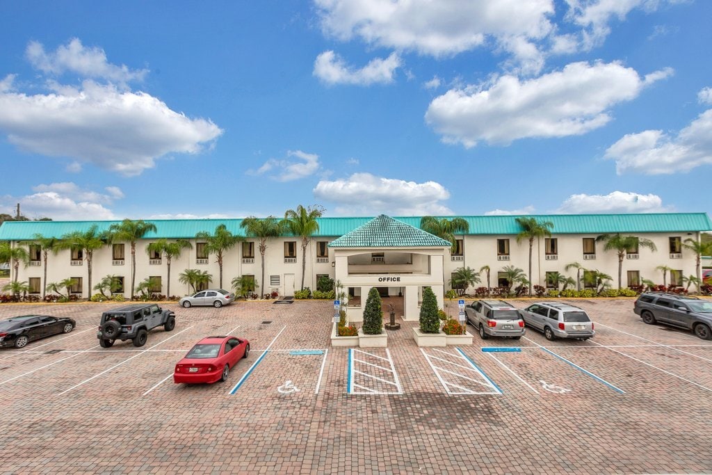 2200 US Highway 441 SE, Okeechobee, FL for Sale