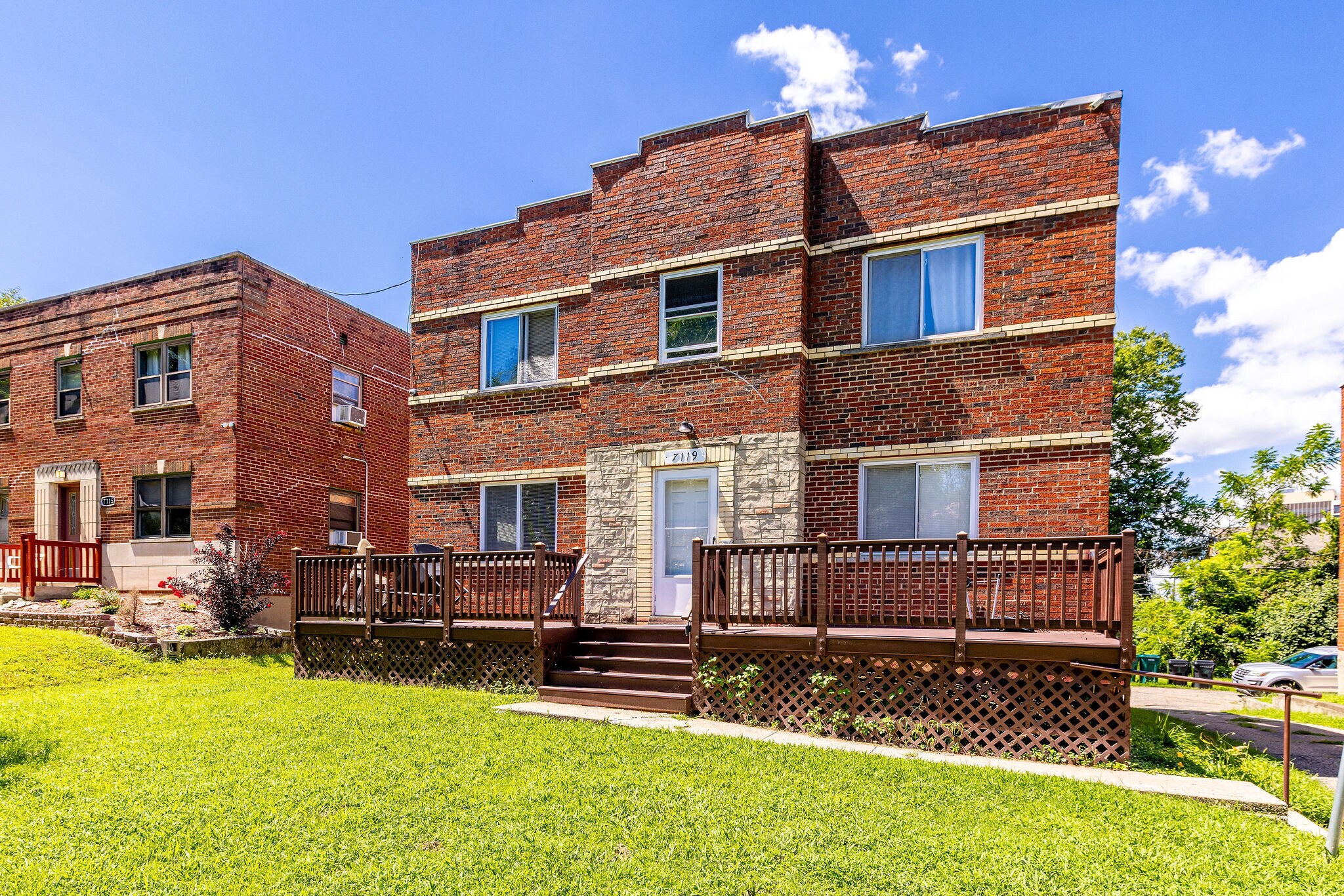 7119 Eastlawn Dr, Cincinnati, OH for Sale