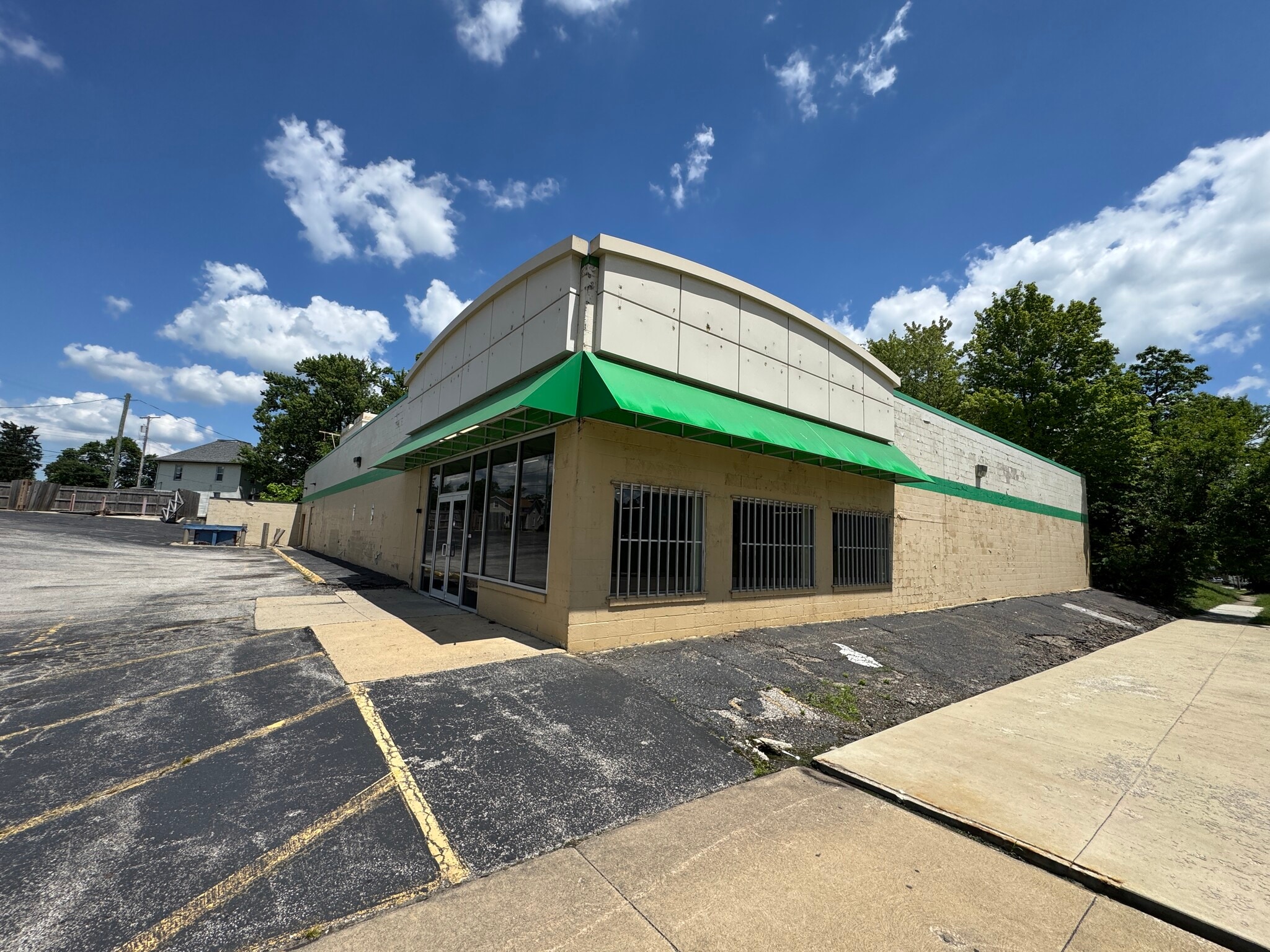 600 S Springmill St, Mansfield, OH for Rent