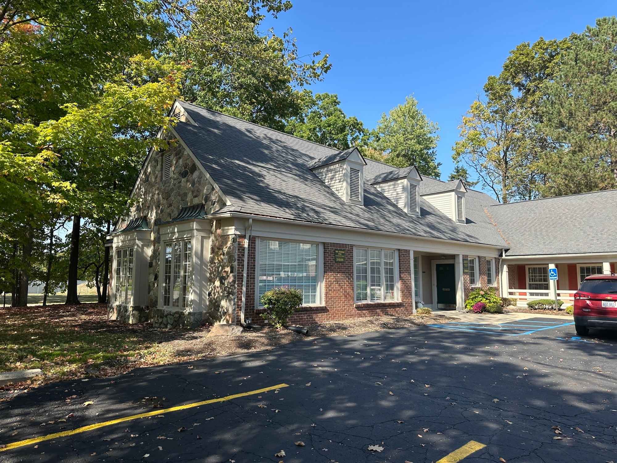 31886 Northwestern Hwy, Farmington, MI for Rent
