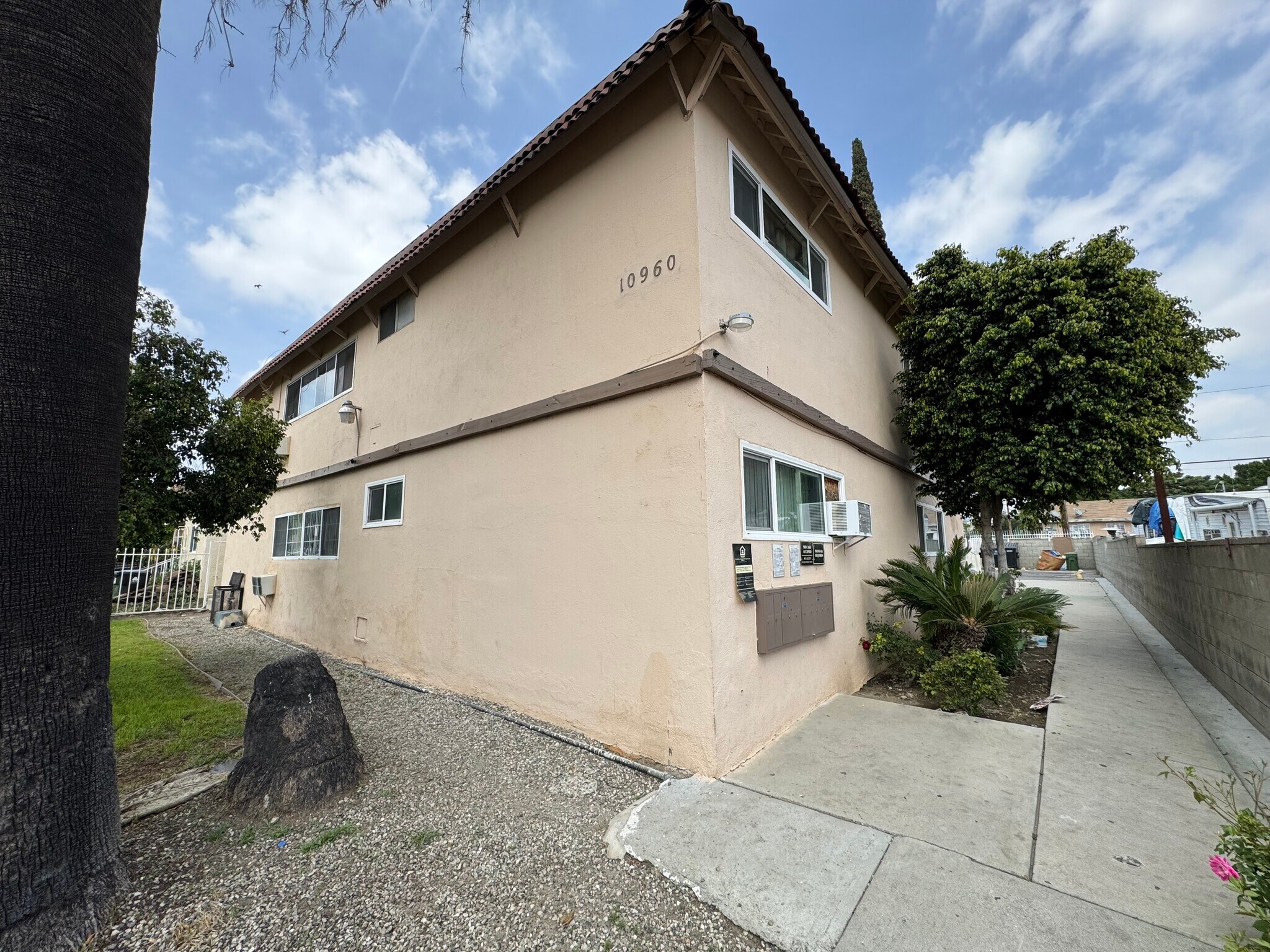 10960 Sutter Ave, Pacoima, CA for Sale