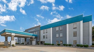 Mattoon, IL Hospitality - 1416 Broadway Ave E