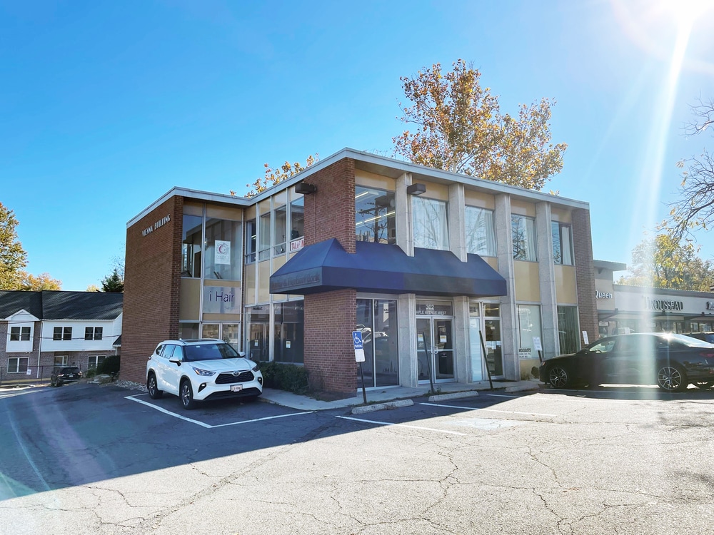 302 Maple Ave W, Vienna, VA for Rent
